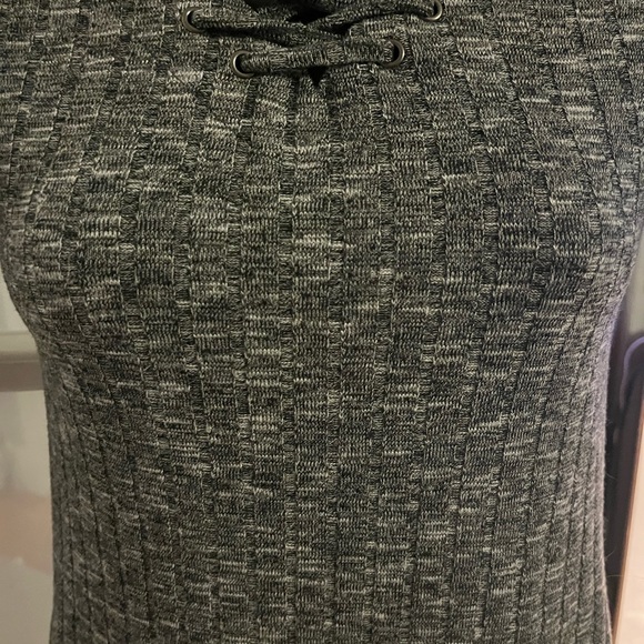 Maddie Zeigler  grey knit dress criss cross up top - Picture 7 of 9